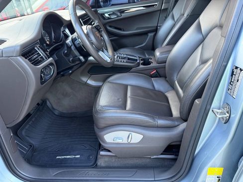 Used 2019 Porsche Macan AWD/4WD image 13