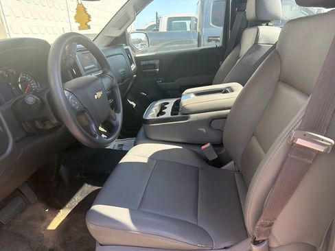 Used 2017 Chevrolet Silverado 1500 W/T w/ Trailering Package RWD image 2