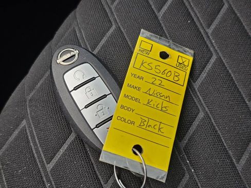 Used 2022 Nissan Kicks SV image 31