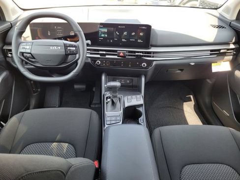New 2026 Kia Sportage LX w/ LX Convenience Package FWD image 14
