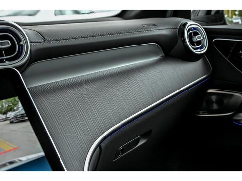 New 2026 Mercedes-Benz GLC 300 4MATIC image 19