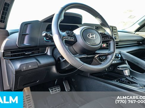 Used 2025 Hyundai Elantra Sport FWD image 26