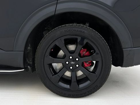 Used 2022 Ford Explorer ST w/ ST Street Pack image 28