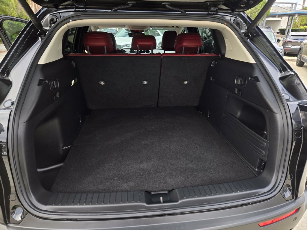Certified 2026 MAZDA CX-50 AWD 2.5 Hybrid w/ Premium Pkg image 26