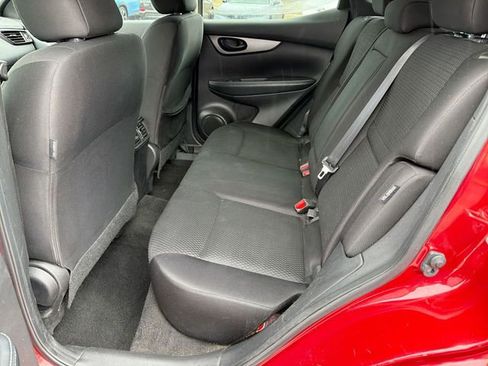 Used 2021 Nissan Rogue Sport S image 25