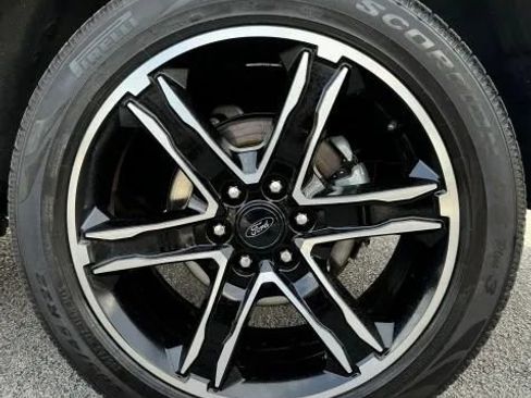 Used 2019 Ford Expedition Limited w/ Texas Edition Package RWD image 15