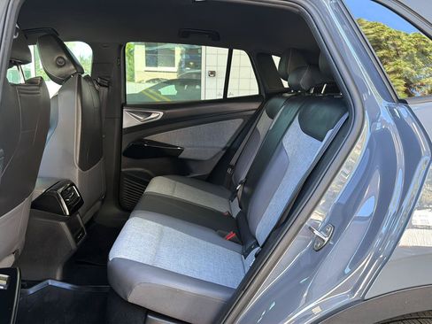 Certified 2024 Volkswagen ID.4 2WD image 15