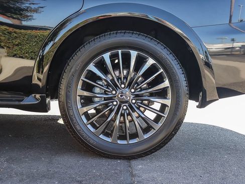 Certified 2024 INFINITI QX80 Premium Select w/ Cargo Package AWD/4WD image 11