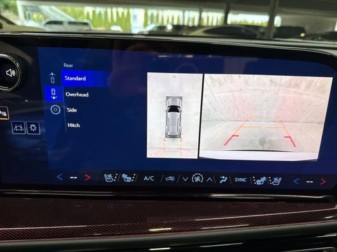 New 2026 Chevrolet Traverse RS image 27