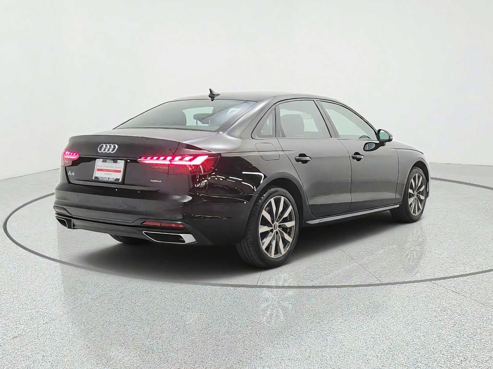 Used 2023 Audi A4 2.0T Premium Plus w/ Premium Plus Package AWD/4WD image 5