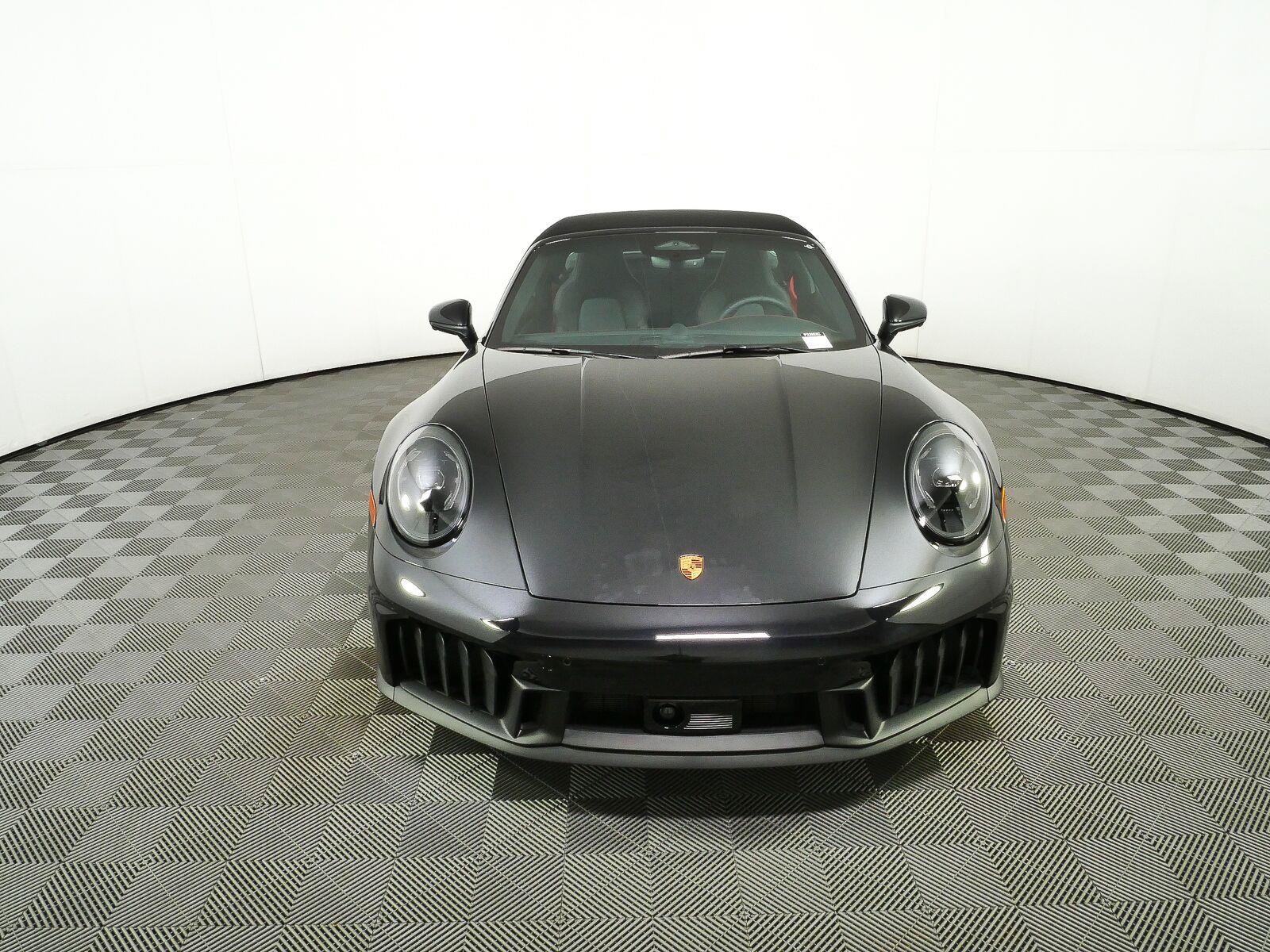 Certified 2026 Porsche 911 Targa 4 GTS AWD/4WD image 28