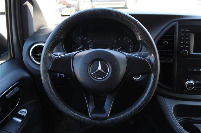 Used 2016 Mercedes-Benz Metris Passenger image 13