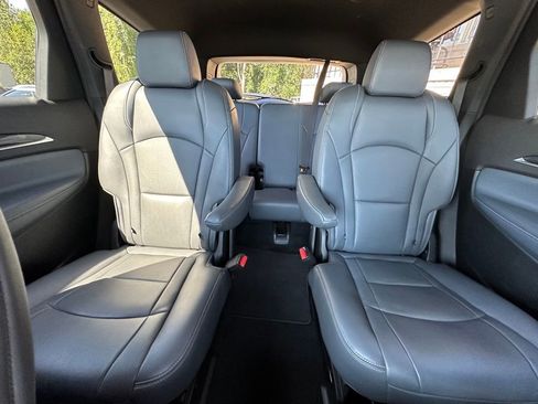 Used 2022 Buick Enclave Premium image 21