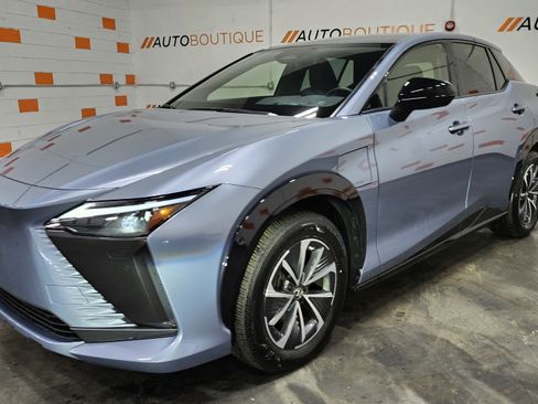 Used 2023 Lexus RZ 450e Premium w/ Technology Package image 15