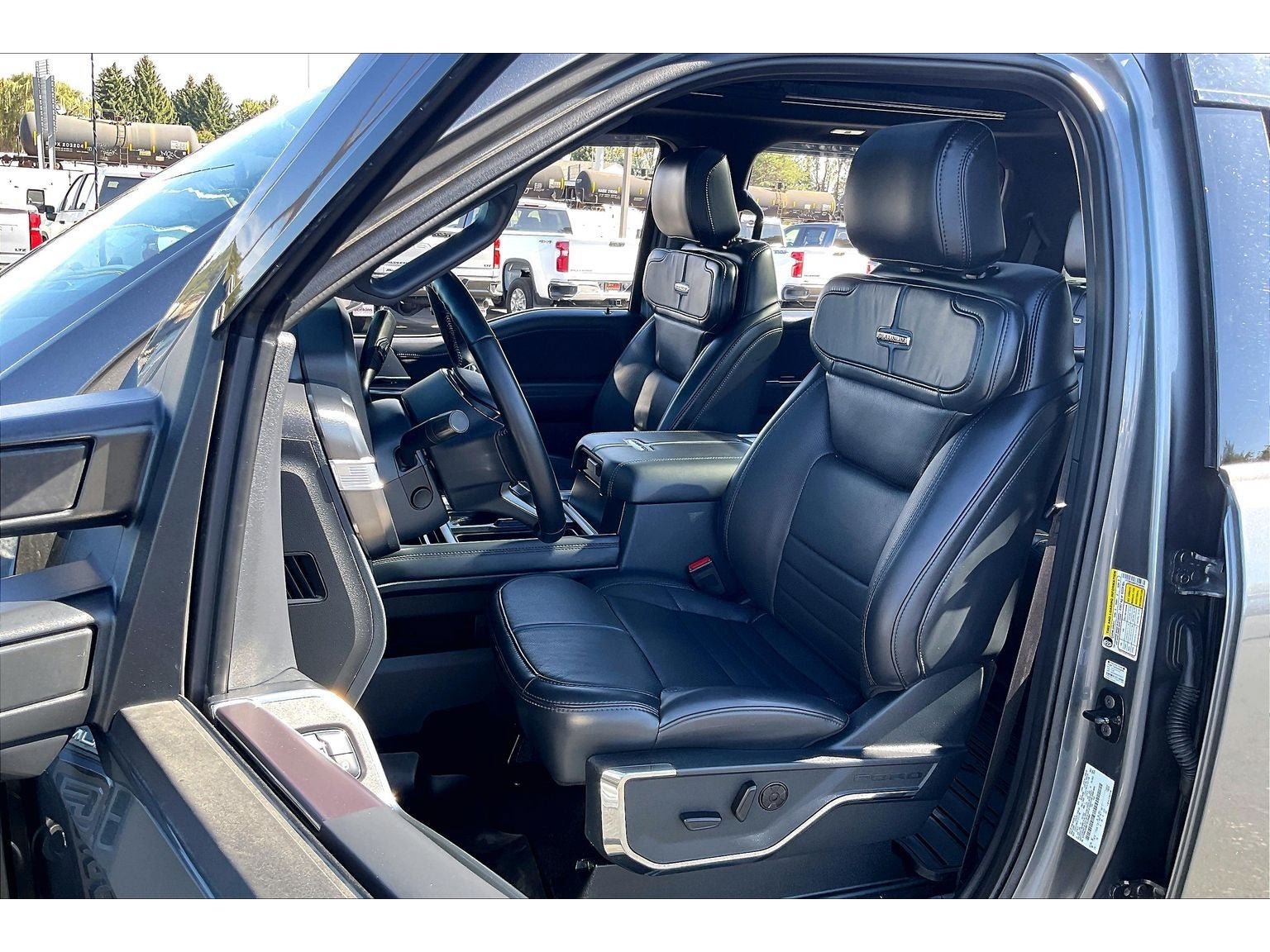 Used 2026 Ford F350 Platinum AWD/4WD image 27