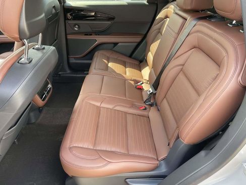 New 2026 Lincoln Nautilus Reserve w/ Jet Appearance Package AWD/4WD image 12