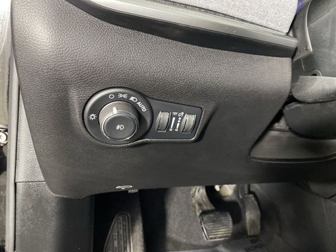 Used 2023 Jeep Compass Latitude AWD/4WD image 23