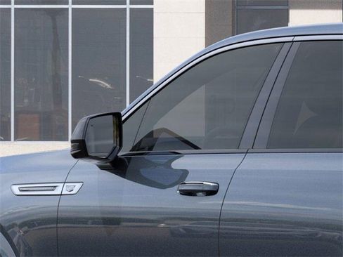 New 2025 Cadillac Escalade IQ Luxury 1 w/ Smart Trailering package image 12