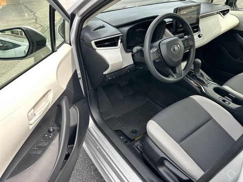 Used 2026 Toyota Corolla LE FWD image 9
