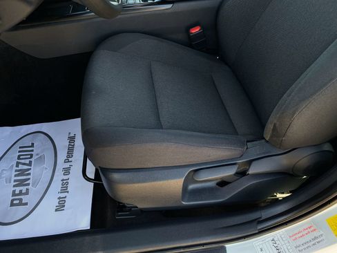 Used 2025 Toyota Camry LE image 11