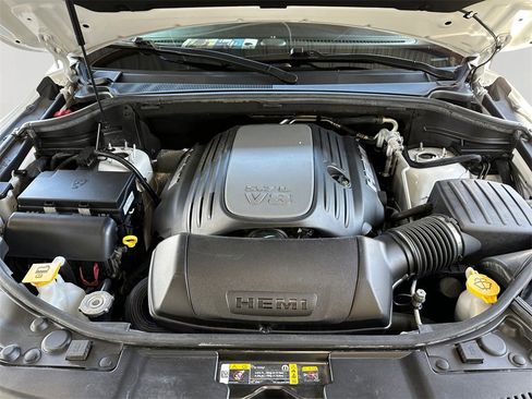 Used 2022 Dodge Durango R/T w/ Quick Order Package 22F image 9