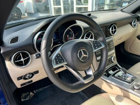 Used 2020 Mercedes-Benz SLC 300 image 13
