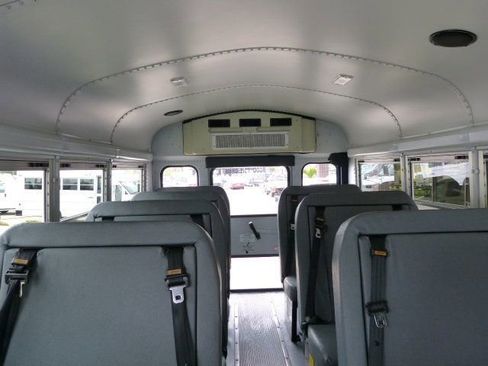 Used 2007 Chevrolet Express 3500 w/ School Bus Package image 20