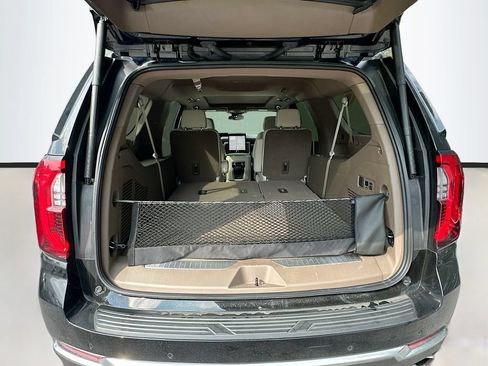 Used 2025 GMC Yukon XL Denali w/ Sun & Power Step Package RWD image 28