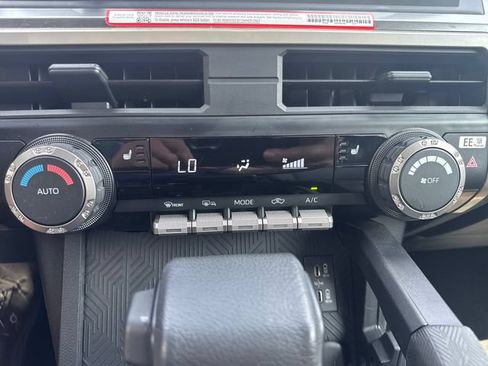 Used 2025 Toyota Tacoma TRD Off-Road AWD/4WD image 24