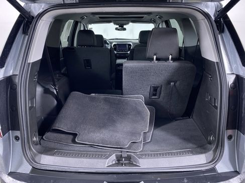 Certified 2023 GMC Acadia SLE w/ Driver Convenience Package image 14