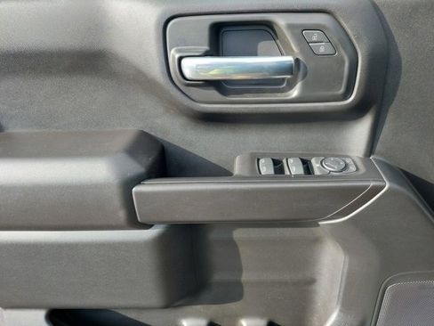 Used 2022 Chevrolet Silverado 1500 Custom image 32