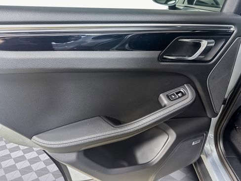 Used 2020 Porsche Macan S image 23