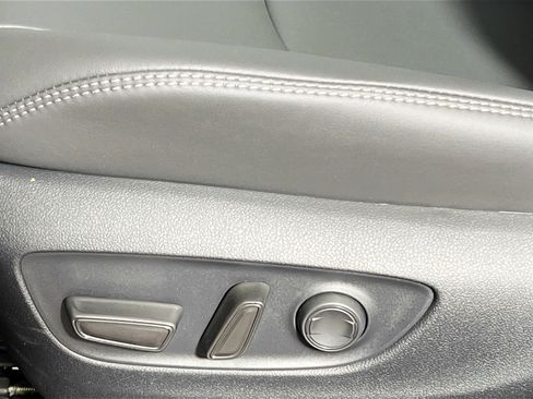 Used 2025 Toyota RAV4 XLE Premium FWD image 15