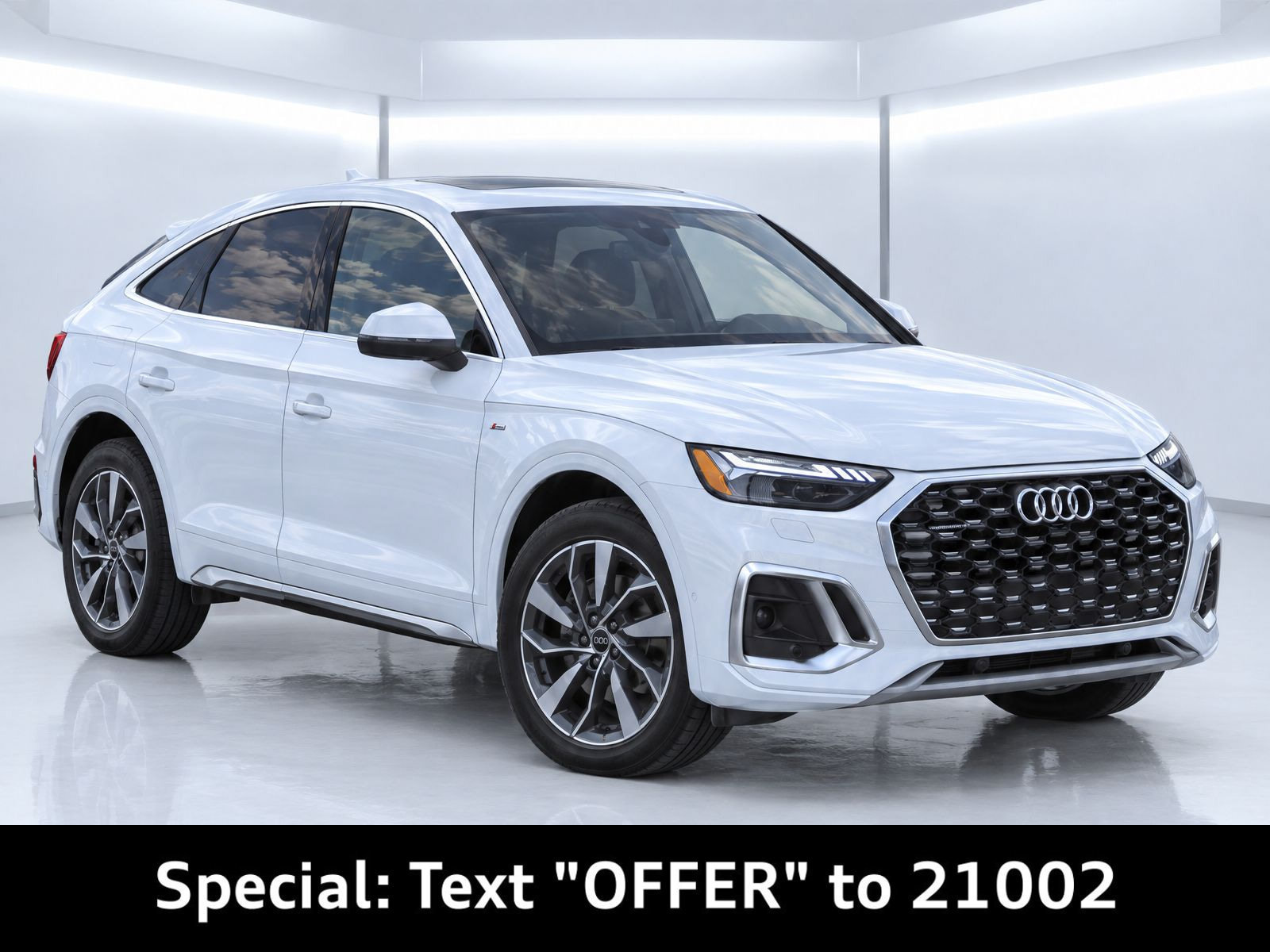 Certified 2023 Audi Q5 2.0T Prestige AWD/4WD image 2