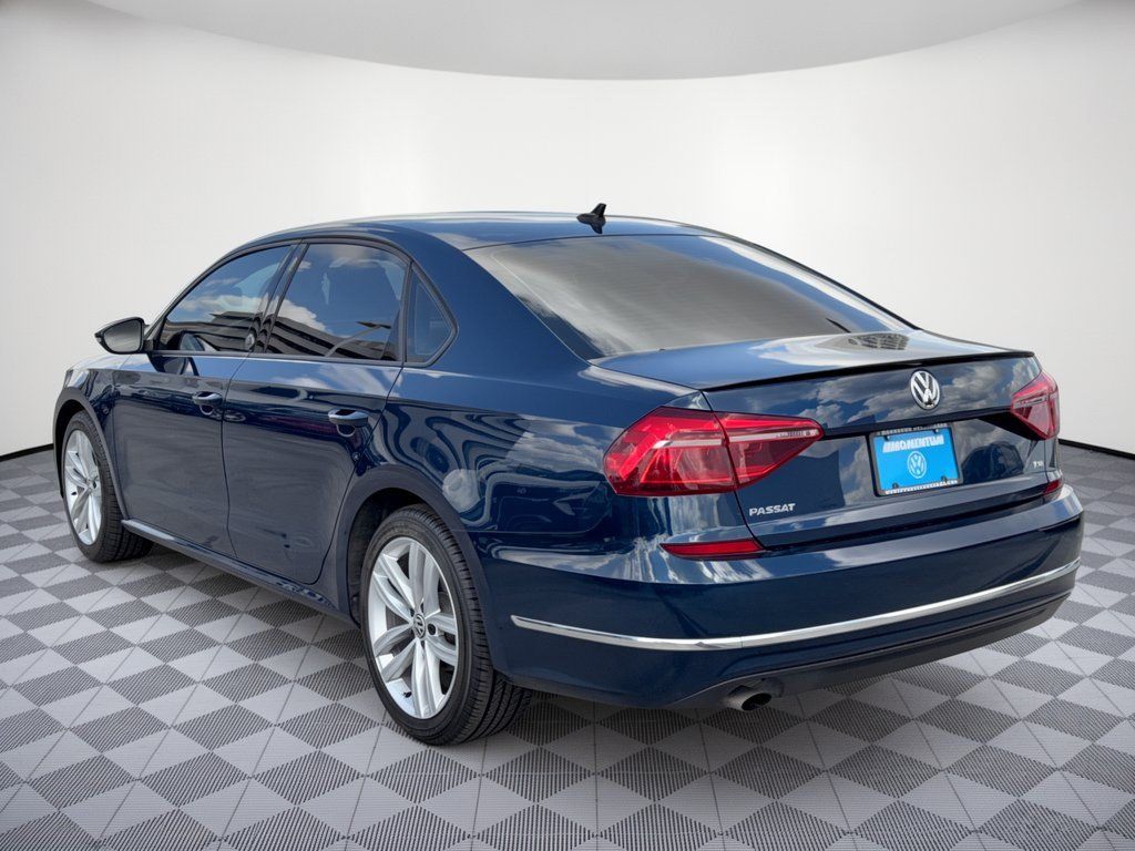 Used 2019 Volkswagen Passat 2.0T Wolfsburg FWD image 3
