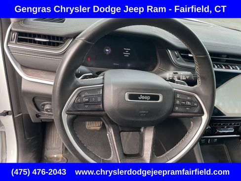 Certified 2023 Jeep Grand Cherokee Limited w/ Luxury Tech Group II AWD/4WD image 45