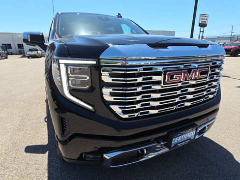 Certified 2025 GMC Sierra 1500 Denali AWD/4WD image 13