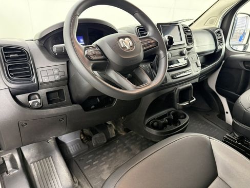 Used 2026 RAM ProMaster 2500 w/ Convenience Group FWD image 17