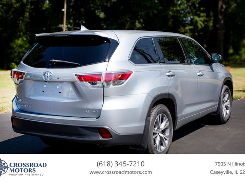 Used 2016 Toyota Highlander Plus AWD/4WD image 6