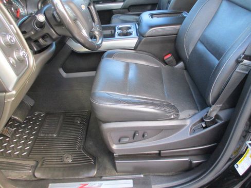 Used 2016 Chevrolet Silverado 2500 LTZ w/ LTZ Plus Package image 13