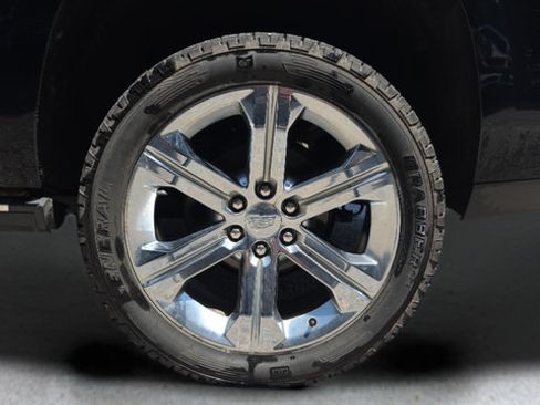 Used 2017 Cadillac Escalade Premium Luxury AWD/4WD image 50