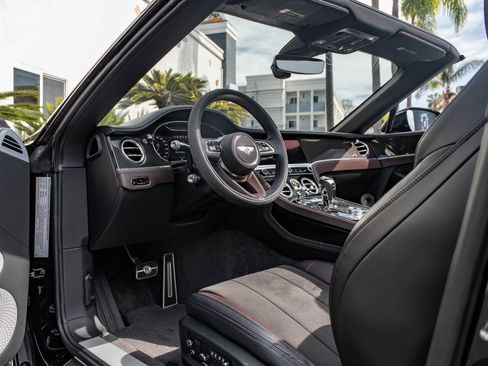 Used 2024 Bentley Continental GT S image 13