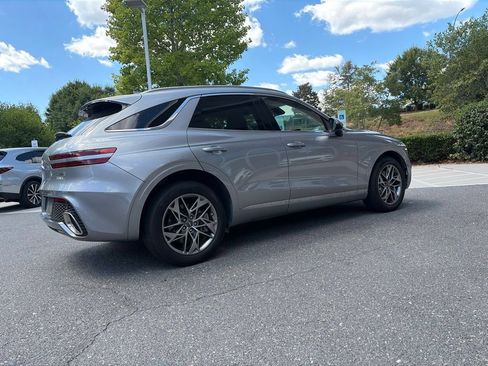 Used 2024 Genesis GV70 2.5T w/ Select Package AWD/4WD image 3