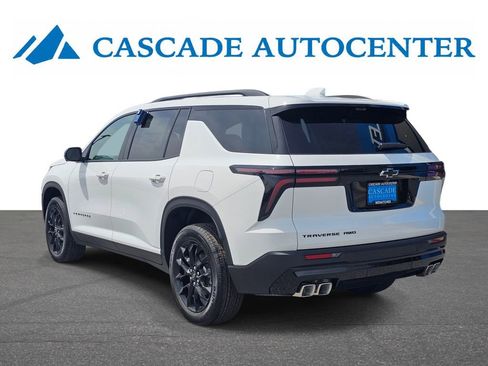 New 2026 Chevrolet Traverse LT w/ Midnight/Sport Edition AWD/4WD image 5