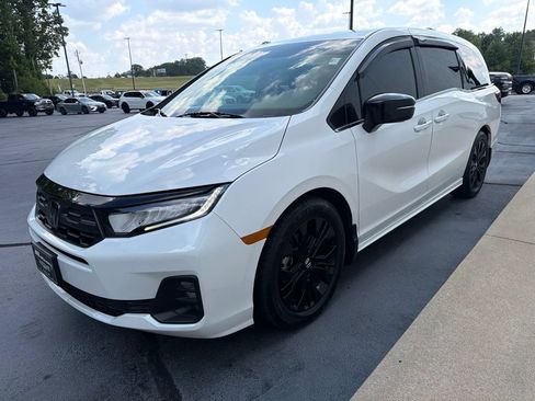 Used 2025 Honda Odyssey Sport-L image 3