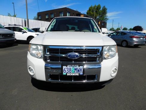 Used 2010 Ford Escape Limited image 16