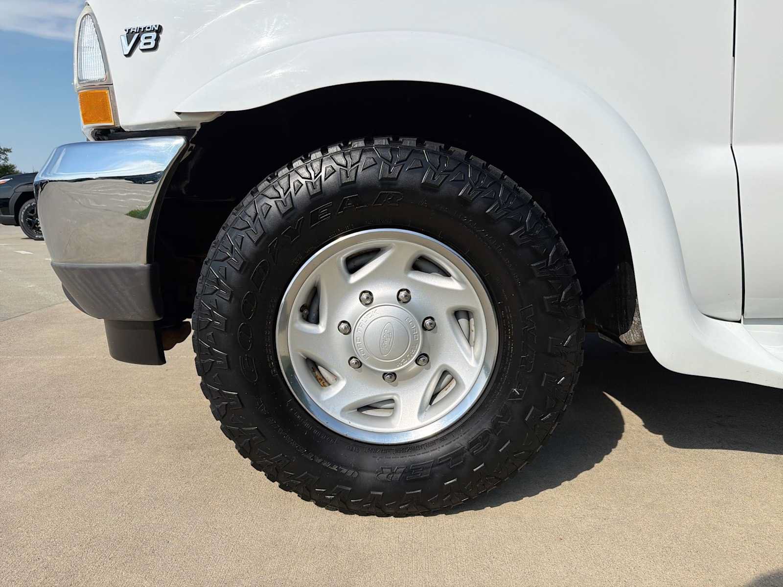 Used 2002 Ford F250 2WD SuperCab Super Duty image 10