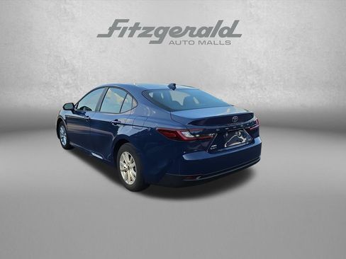 Used 2026 Toyota Camry LE AWD/4WD image 6