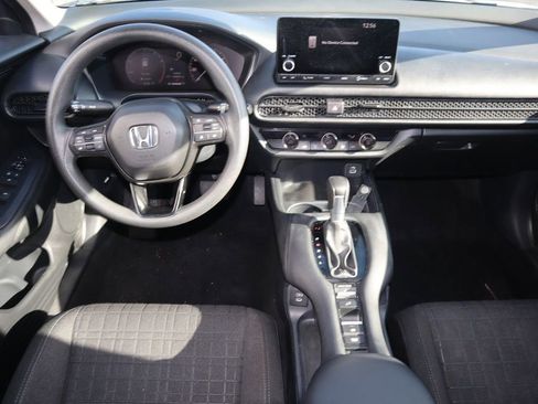 Used 2025 Honda HR-V LX image 12