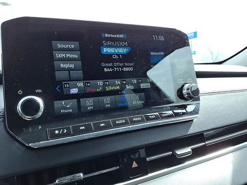 Used 2024 Mitsubishi Outlander SE image 26